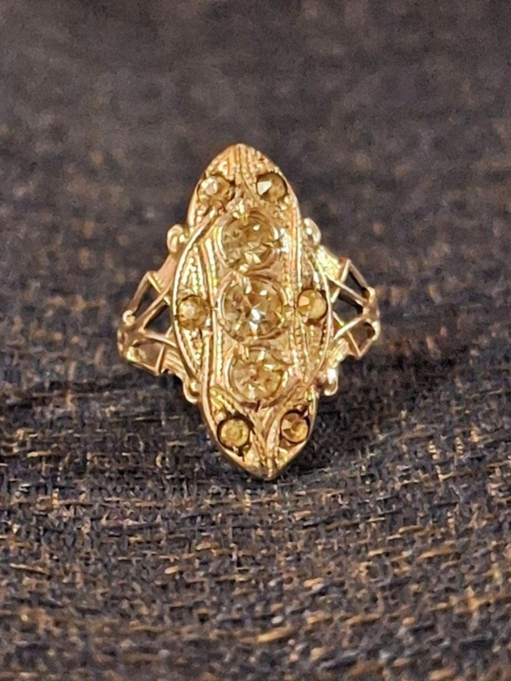 Vintage/Antique Sterling Silver Shield Ring Size 4